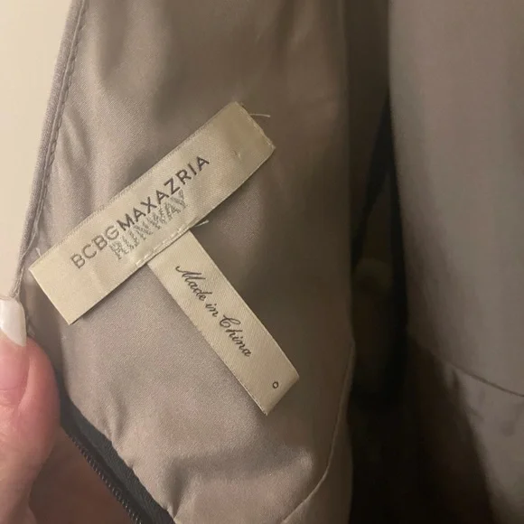 BCBG MaxAzria RUNWAY Dress - Picture 3 of 3